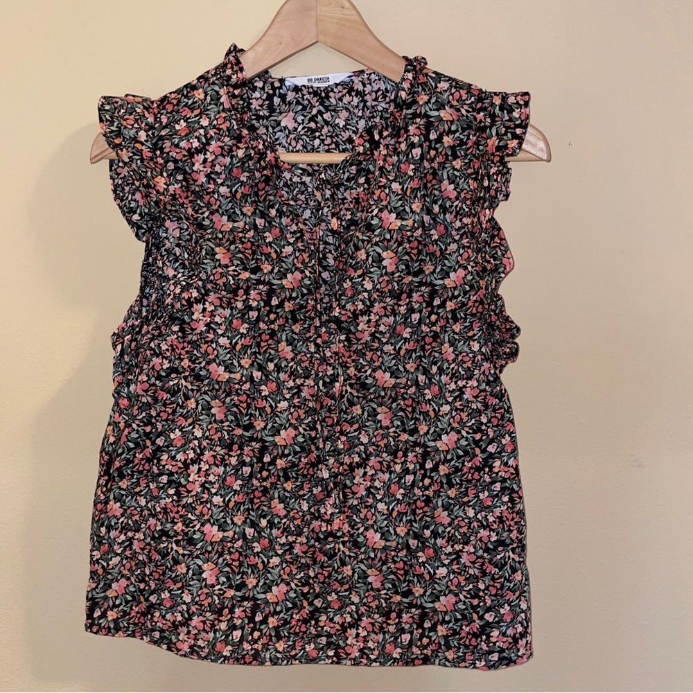 NWT BB Dakota by Steve Madden Black Floral Top Blouse Shirt 100% Cotton Ruffle